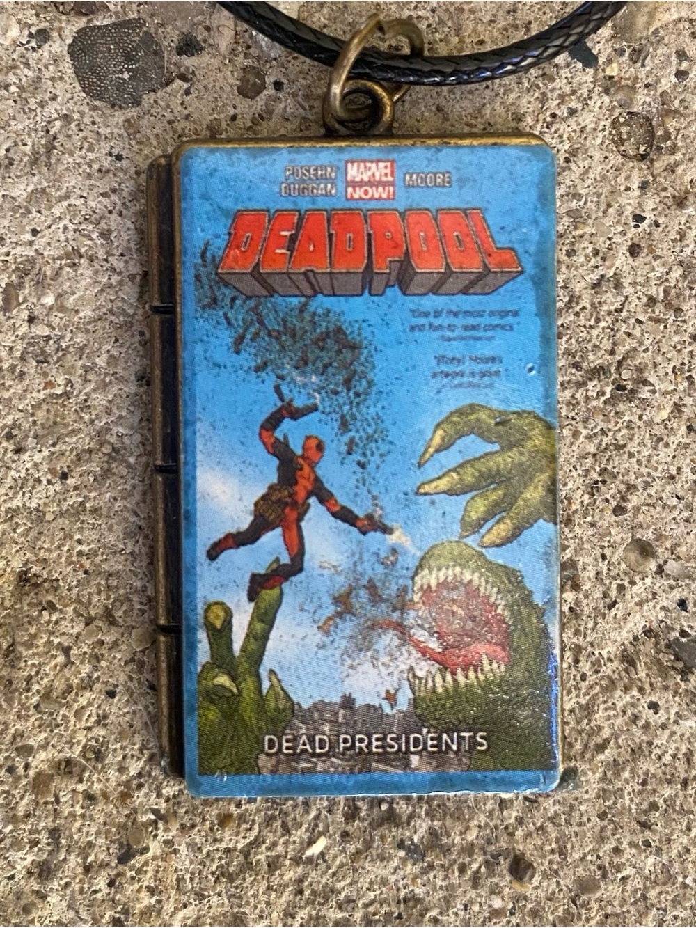 Marvel Deadpool 'Dead Presidents' Vol. 1 Comic Book Pendant (necklace included)